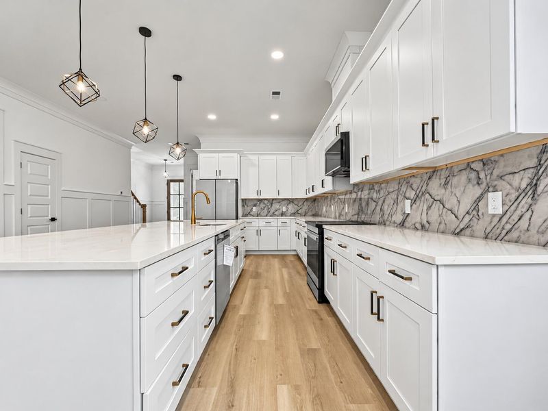 2047 Delaware Ave, North Charleston, SC 29405