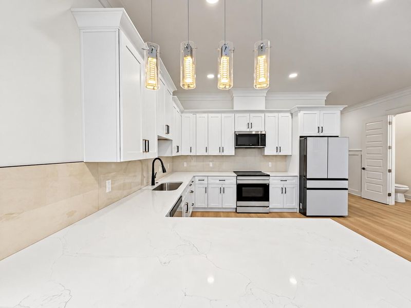 2049 Delaware Ave, North Charleston, SC 29405