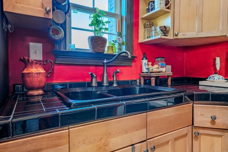 36 12 South St, Charleston, SC 29403