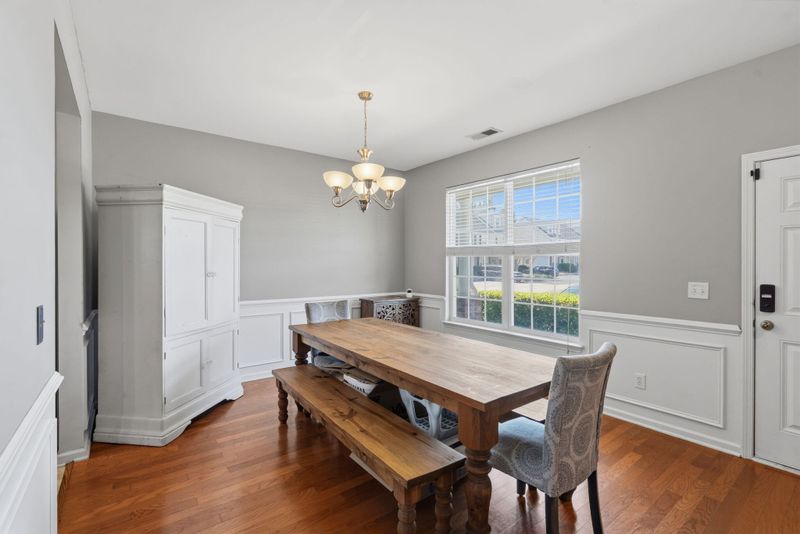 905 Hemingway Cir, Summerville, SC 29483