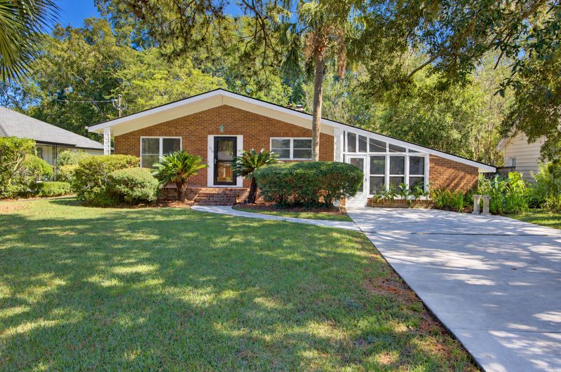 318 Millcreek Dr, Charleston, SC 29407