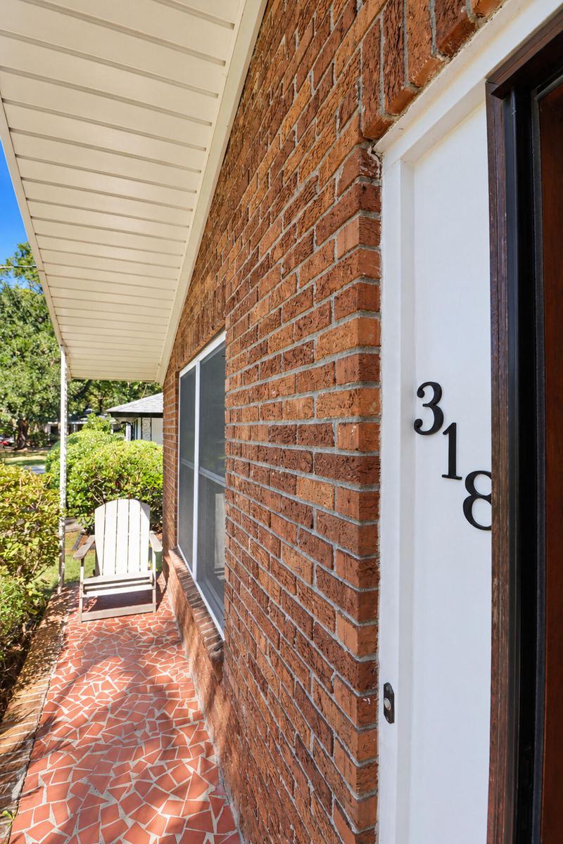 318 Millcreek Dr, Charleston, SC 29407