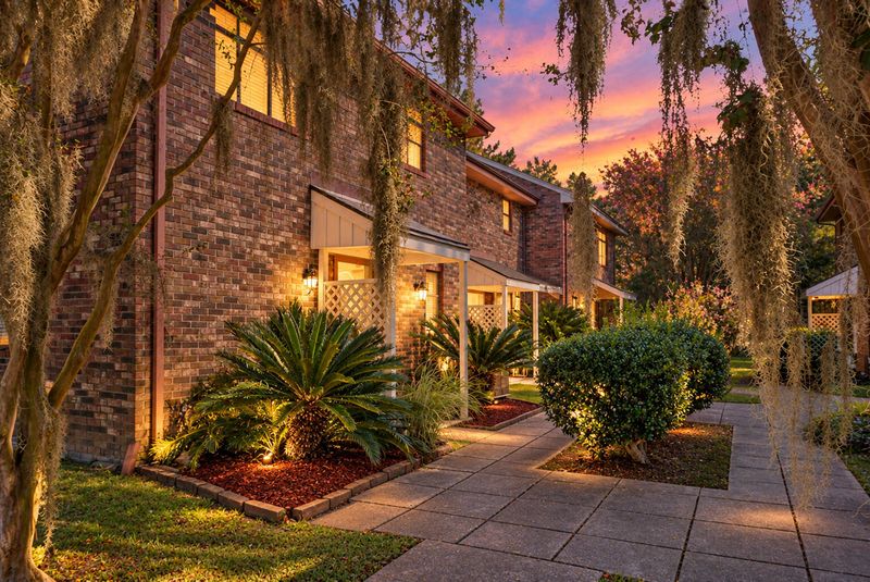 4326 Great Oak Dr, North Charleston, SC 29418