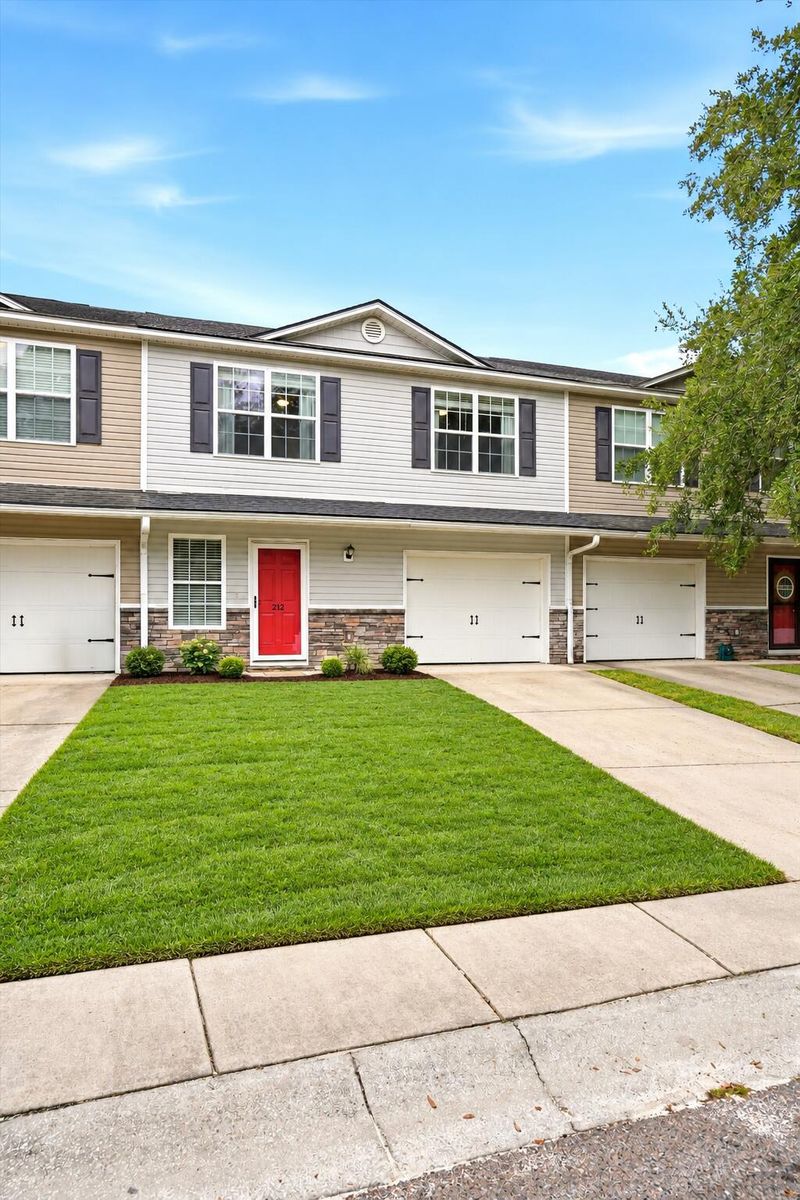 212 Tyner Trl, Summerville, SC 29486