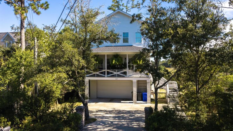 1837 Ashley Hall Rd, Charleston, SC 29407