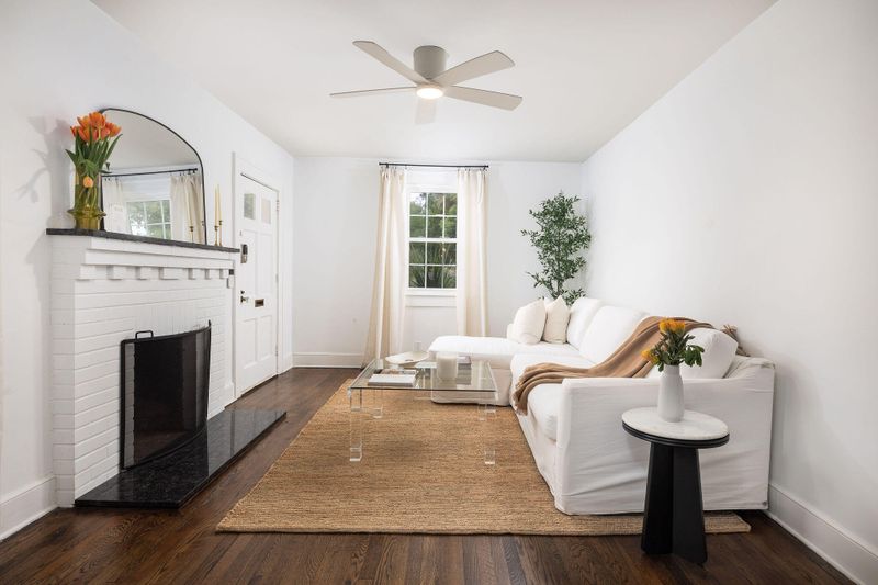 2166 Saint James Dr, Charleston, SC 29412