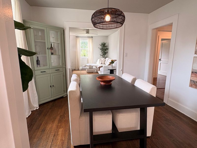 2166 Saint James Dr, Charleston, SC 29412