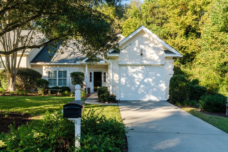 9124 Woodcreek Ct, North Charleston, SC 29406