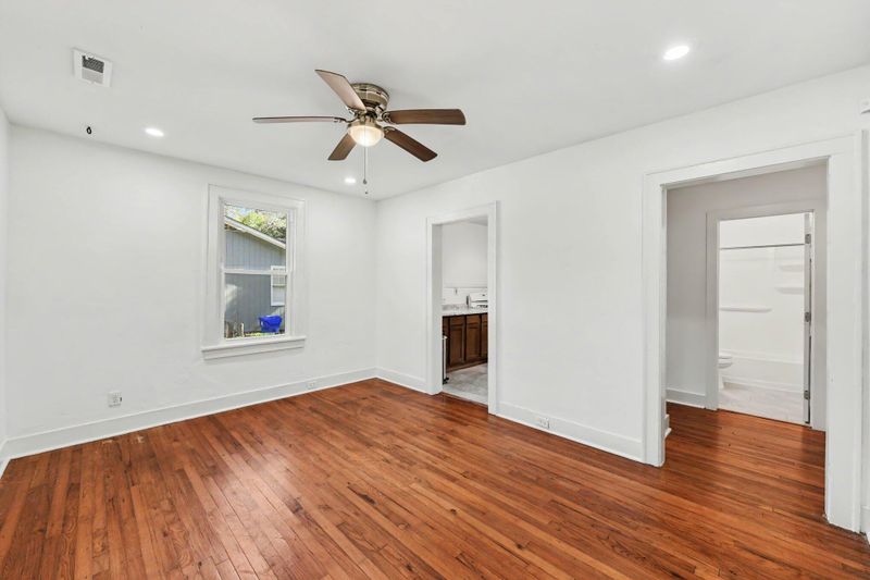 2663 Olympia Ave, North Charleston, SC 29405