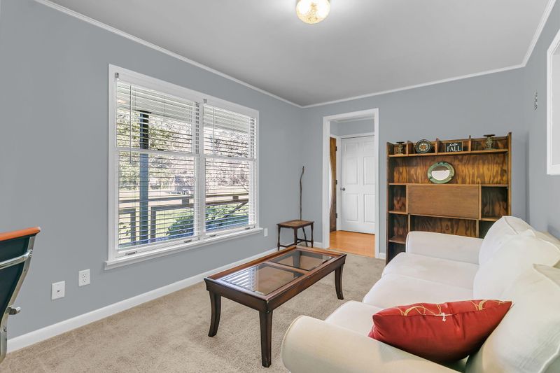 299 Gallashaw Rd, Summerville, SC 29483