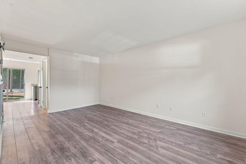 21 Rivers Point Row #Apt 13e, Charleston, SC 29412