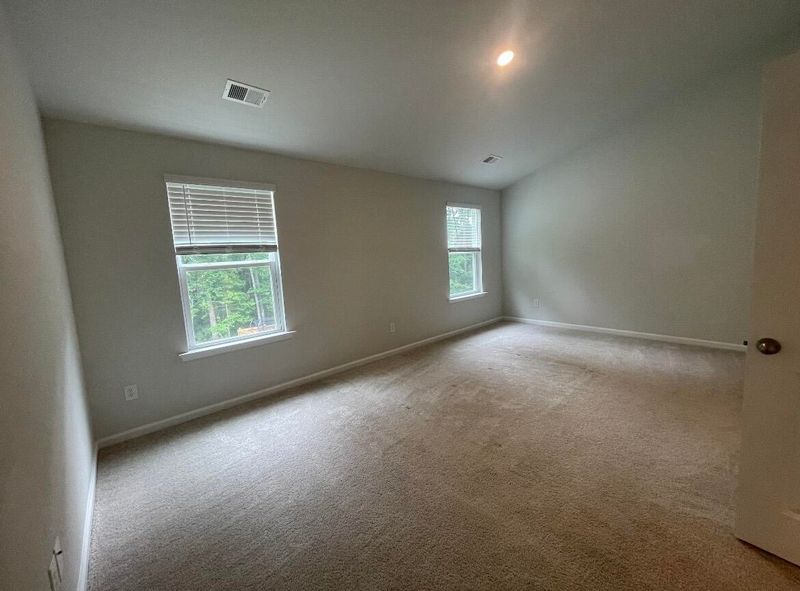 135 E Sunrise Ln, Summerville, SC 29486