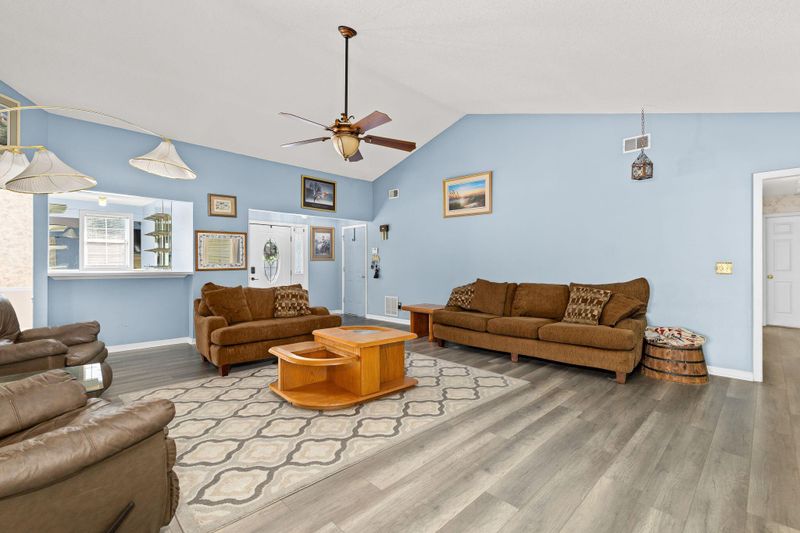 103 Red Cypress Dr, Goose Creek, SC 29445