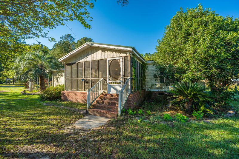 272 Old Bell Rd, Saint George, SC 29477