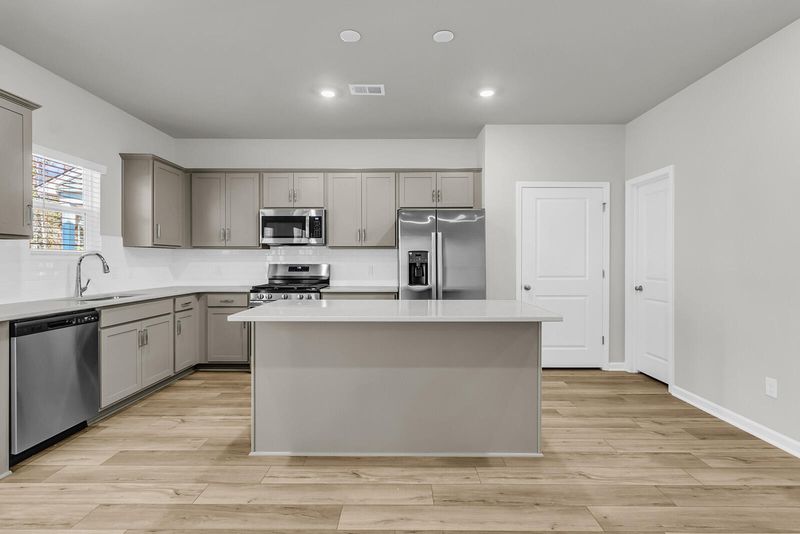 340 O'leary Cir, Summerville, SC 29483
