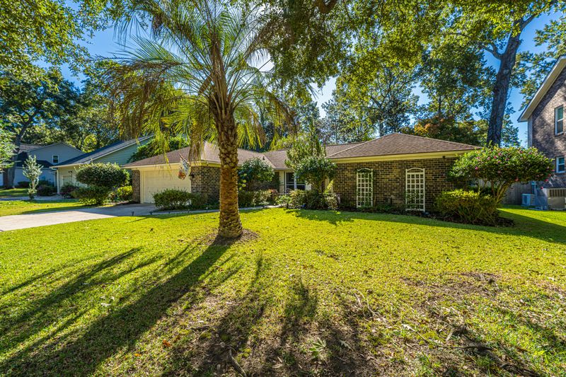 112 Plantation Dr, Summerville, SC 29485