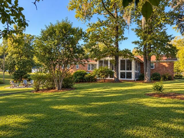 1324 Old Fort Rd, Moncks Corner, SC 29461