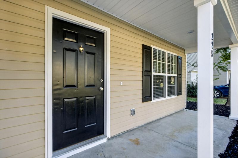 228 Trickle Dr, Summerville, SC 29483