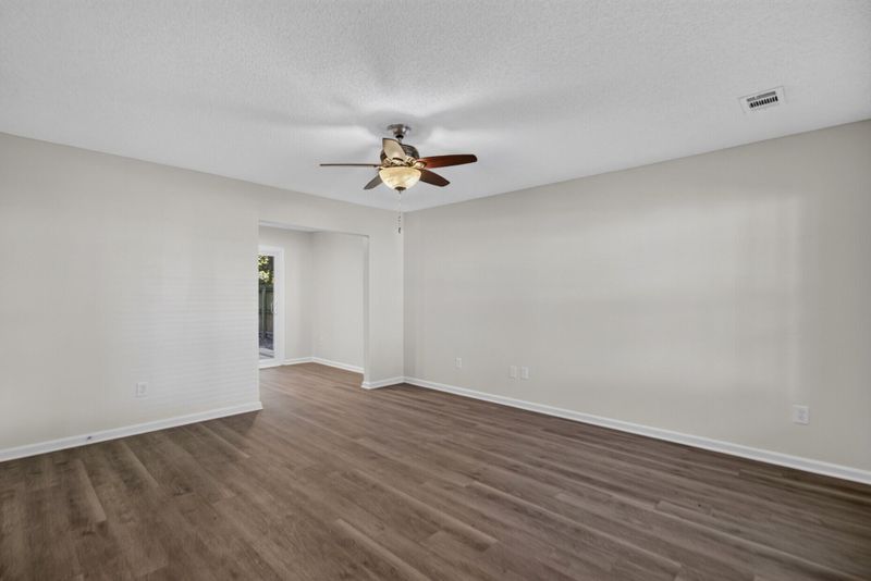 228 Trickle Dr, Summerville, SC 29483