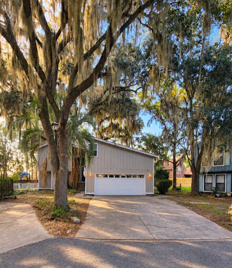 106 Queens Ct, Summerville, SC 29485