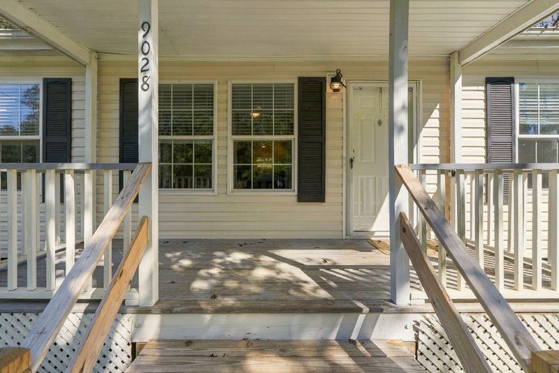 9028 Timber St, North Charleston, SC 29406