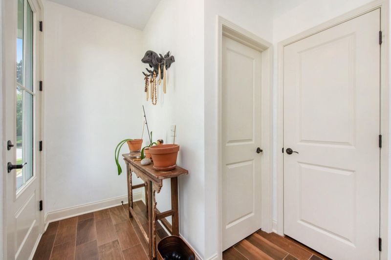 1470 Red Tide Rd, Mount Pleasant, SC 29466
