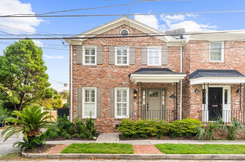 2 Gadsden St #B, Charleston, SC 29401