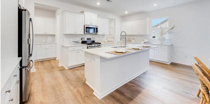 109 Harvest Meadow Ln, Summerville, SC 29485