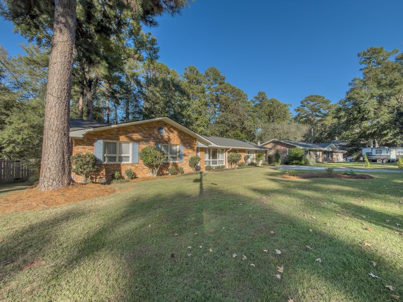 207 Partridge Cir, Summerville, SC 29485