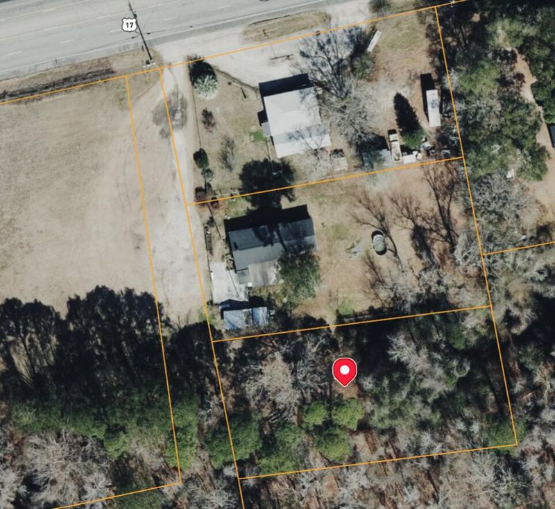 5667 Savannah Hw, Ravenel, SC 29470