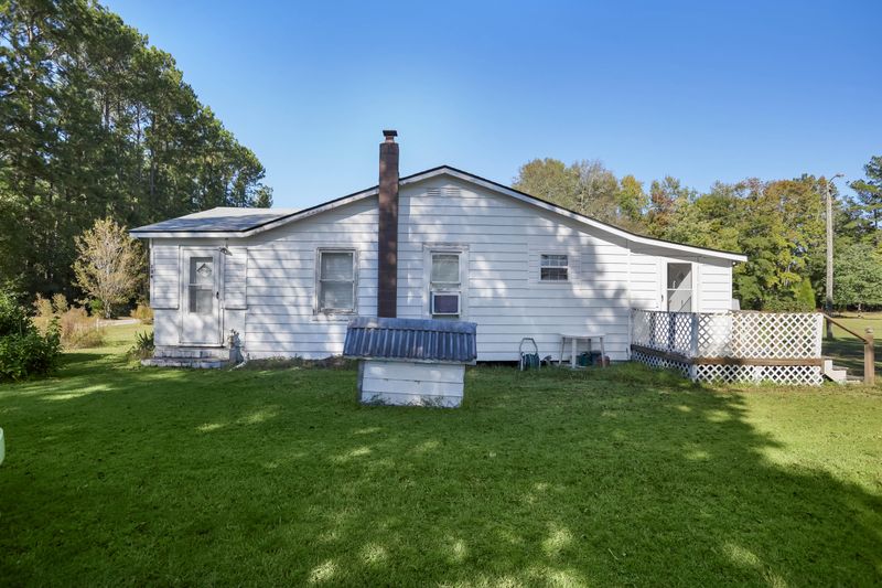 134 George Ln, Bonneau, SC 29431