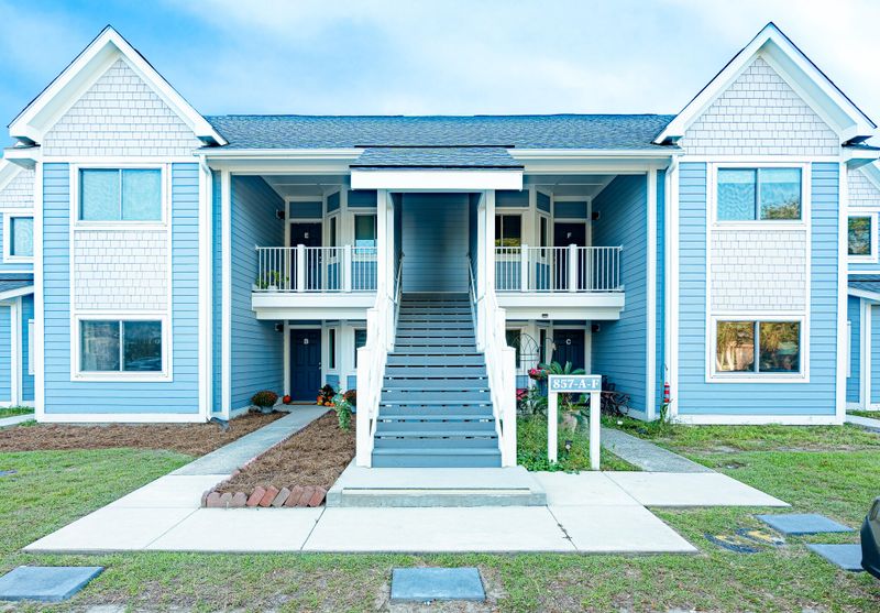 857 Liriope Ln #B, Mount Pleasant, SC 29464