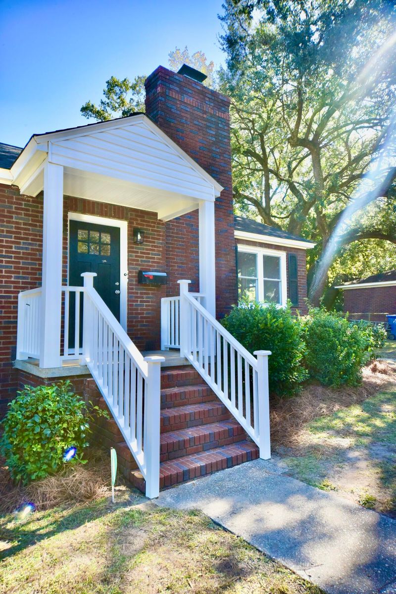 5068 Victoria Ave, North Charleston, SC 29405