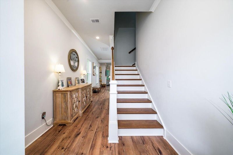 606 White Cap Ct, Charleston, SC 29492