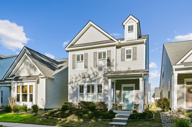 605 Mountaineer Landing Dr, Charleston, SC 29492