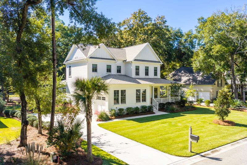 3223 Waverly Ln, Johns Island, SC 29455