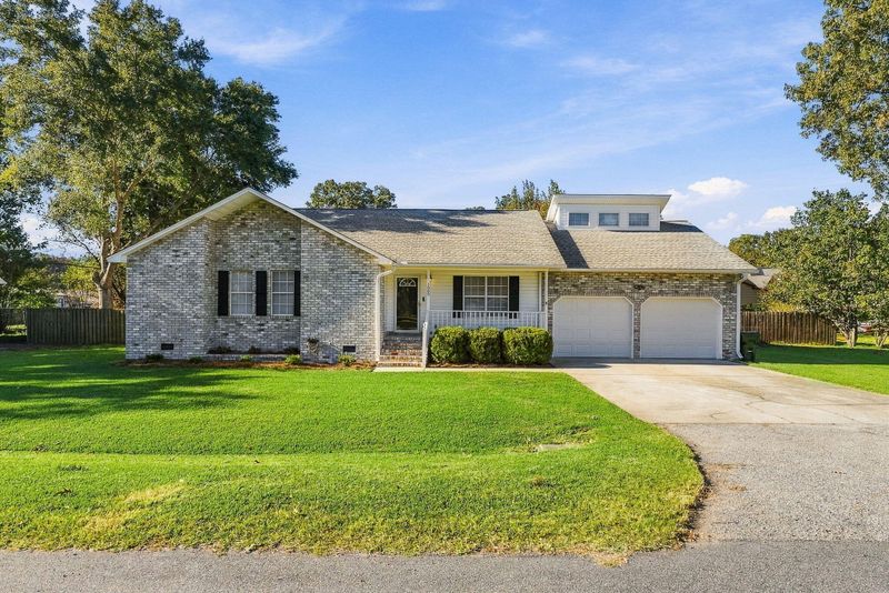 1009 Cass Dr, Moncks Corner, SC 29461