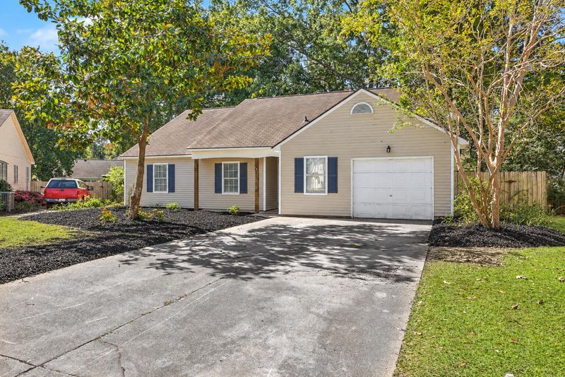 119 Single Tree Ct, Goose Creek, SC 29445