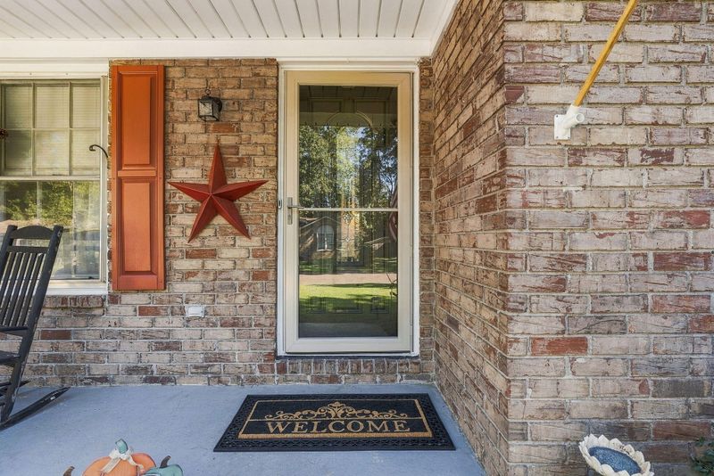 209 Sandra Ln, Ladson, SC 29456