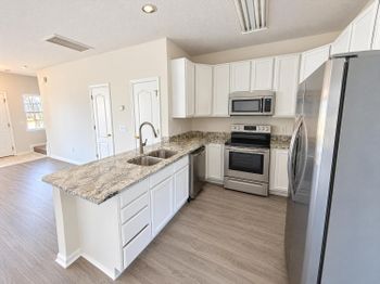 135 Lynches River Dr, Summerville, SC 29485