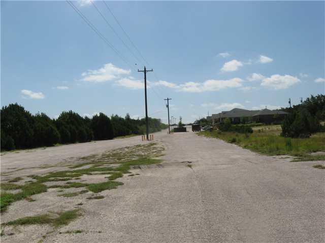 69 Dawn DR, Lago Vista, TX 78645