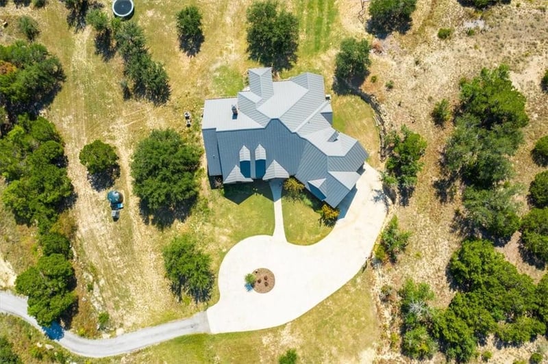 21301 Dill CIR, Spicewood, TX 78669