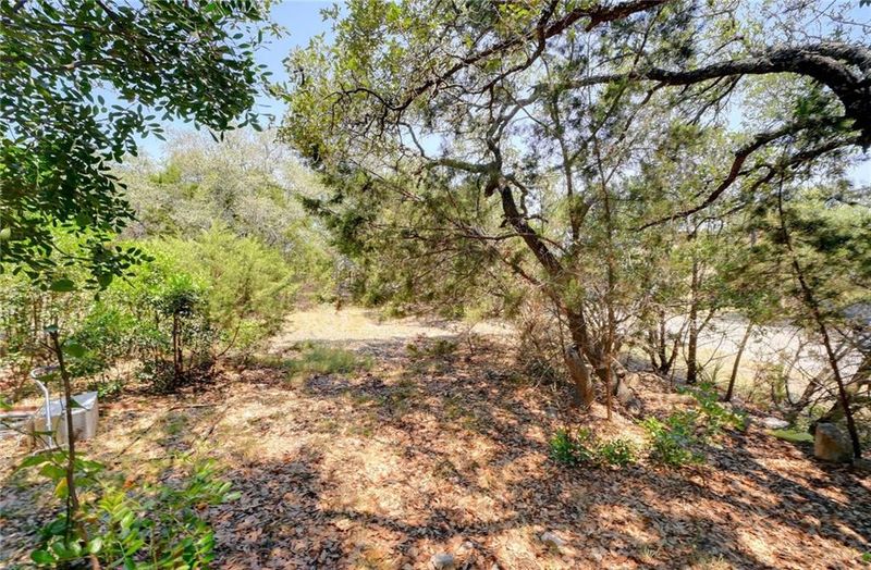 135 Mountainview DR, Canyon Lake, TX 78133