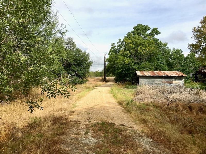 4405 Hunter RD, San Marcos, TX 78666