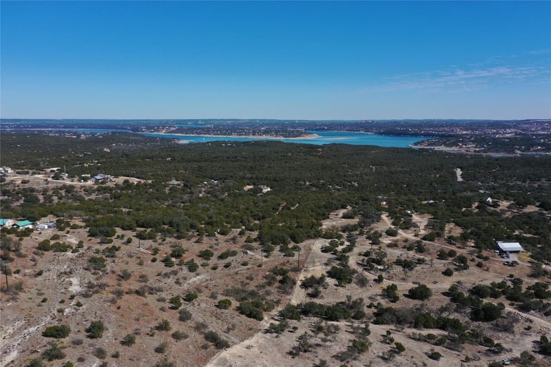 21524 Kathy LN, Spicewood, TX 78669