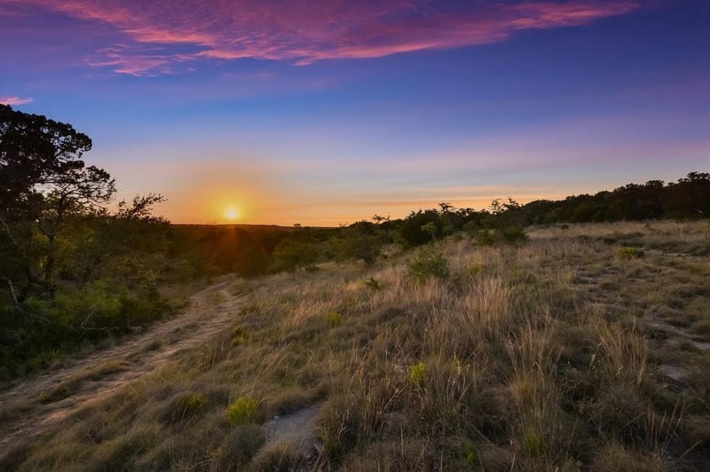 509 Greystone RD, Dripping Springs, TX 78620