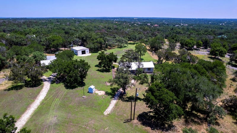 801 Billie Brooks LN, Driftwood, TX 78619