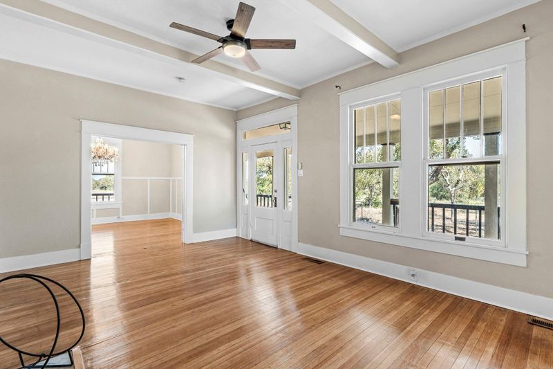 1501 Beaver LN, Florence, TX 76527