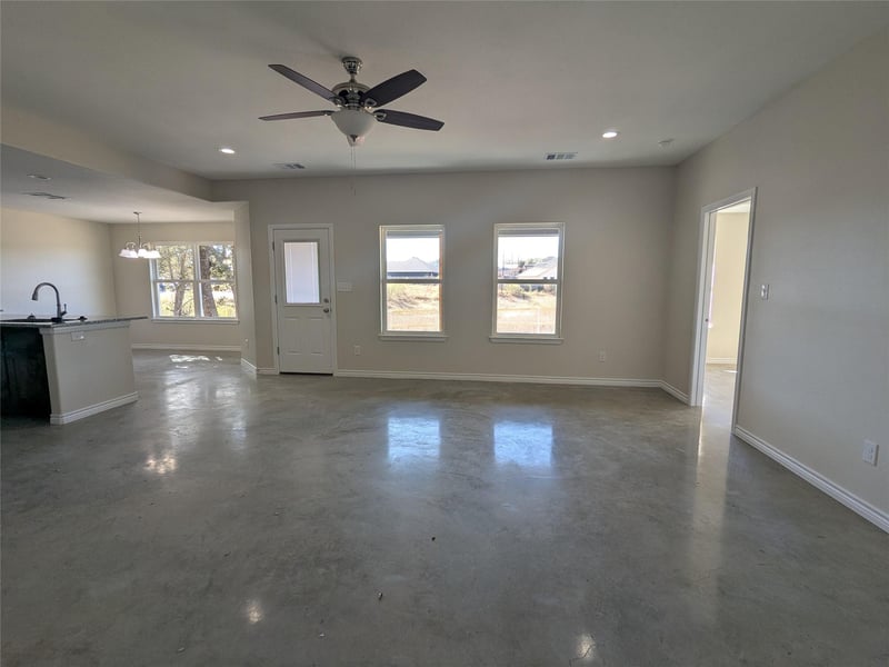 1023 Fieldstone DR, Lampasas, TX 76550