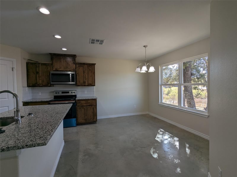 1023 Fieldstone DR, Lampasas, TX 76550